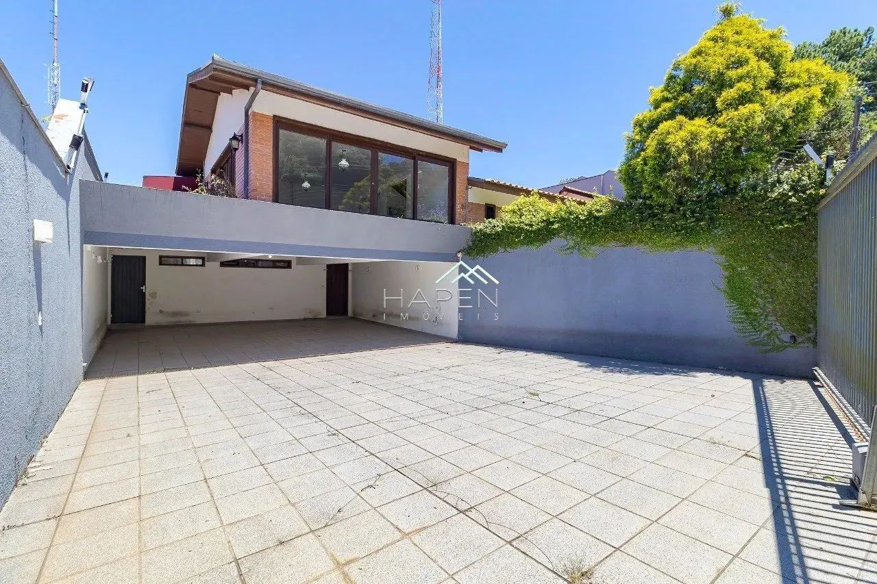 Casa comercial para locação no Pilarzinho