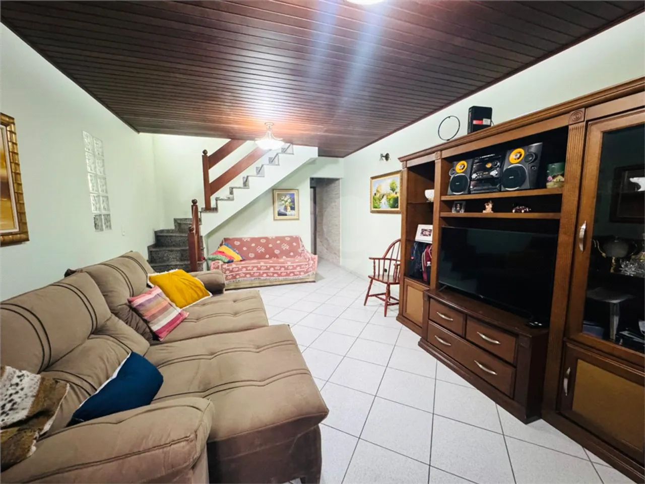 Sobrado à venda com 3 quartos e 2 vagas na Vila Galvão