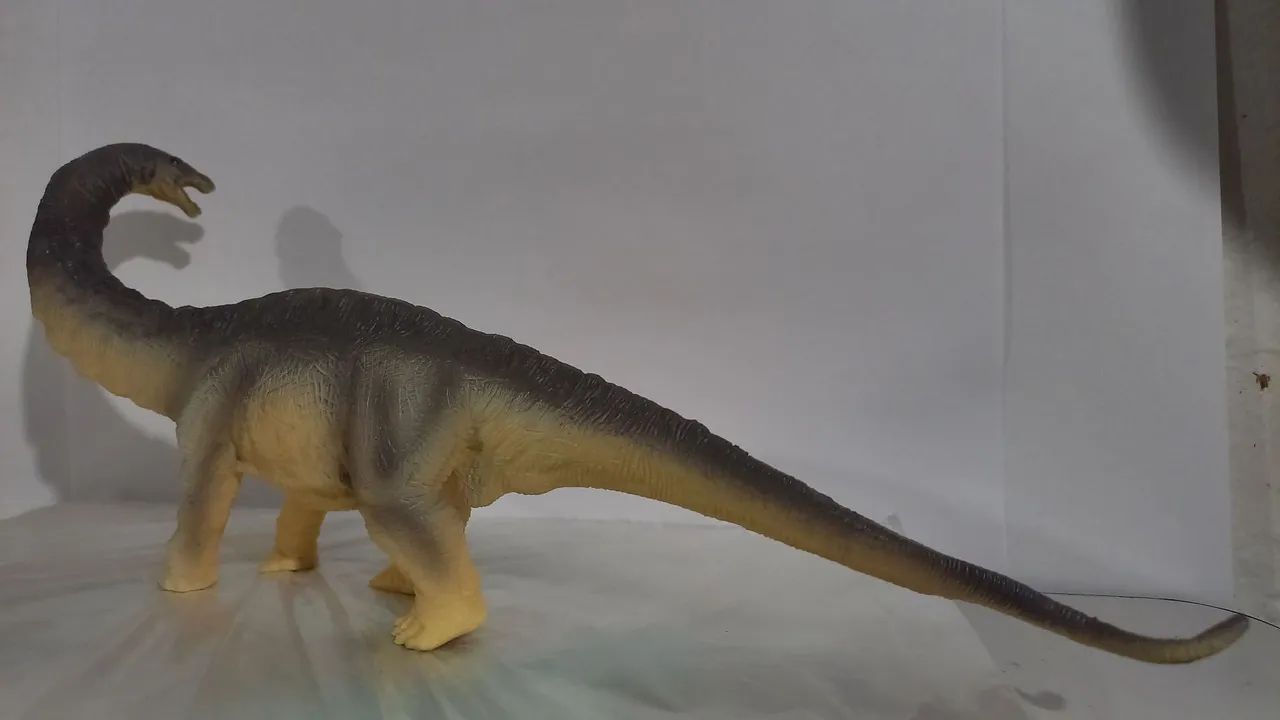 Dinossauro Diplodocus apatosaurus jurassic world - Foto 3