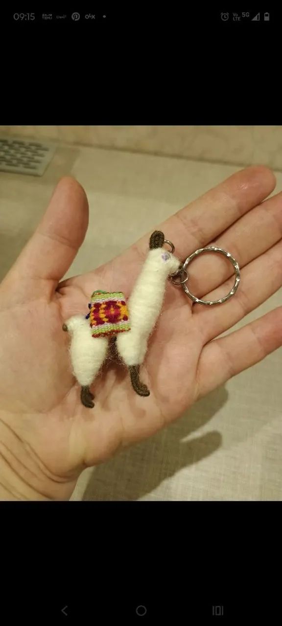 Chaveiro lhama artesanal peruano