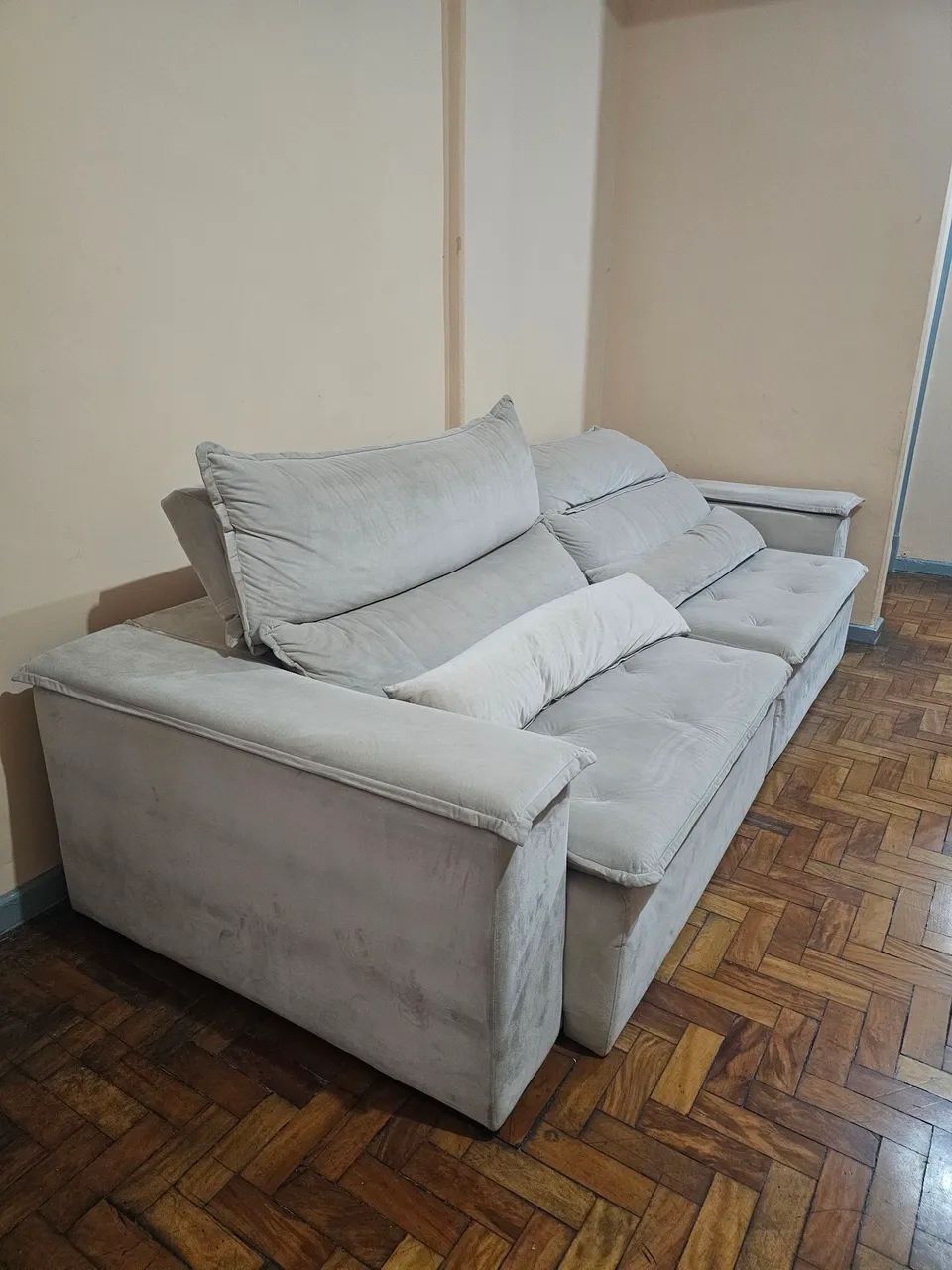Sofá retrátil tamanho família.. 2,90 de comprimento  - Foto 4