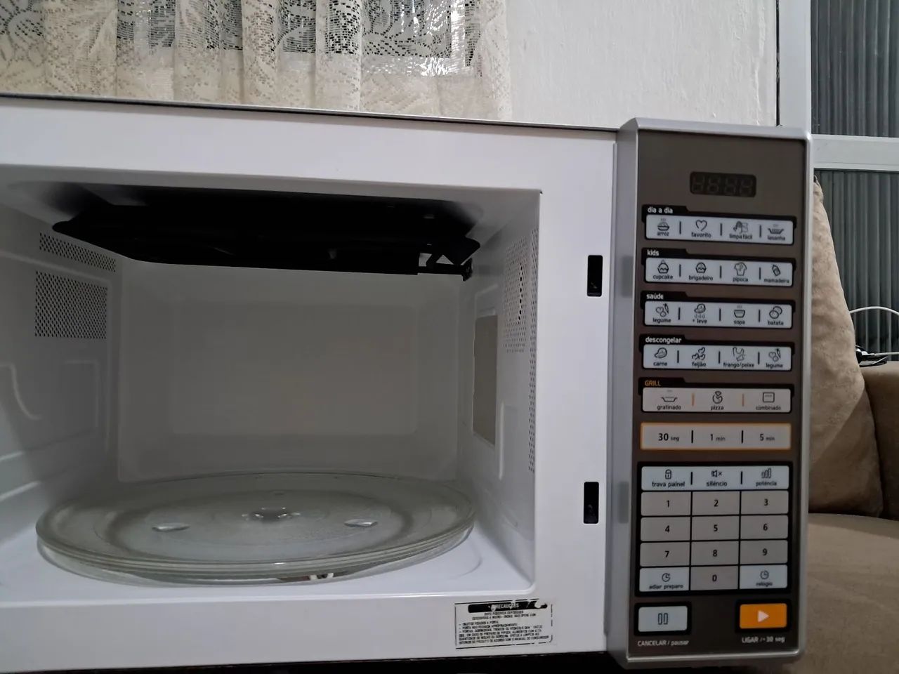 MICROONDAS MIDEA ESPELHADO COM GRILL ( GRANDE ) - Foto 4