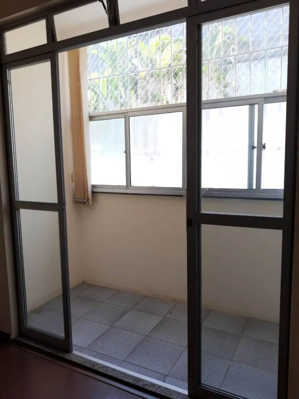 ALUGUEL APARTAMENTO 02 QUARTOS COM VARANDA - Foto 4