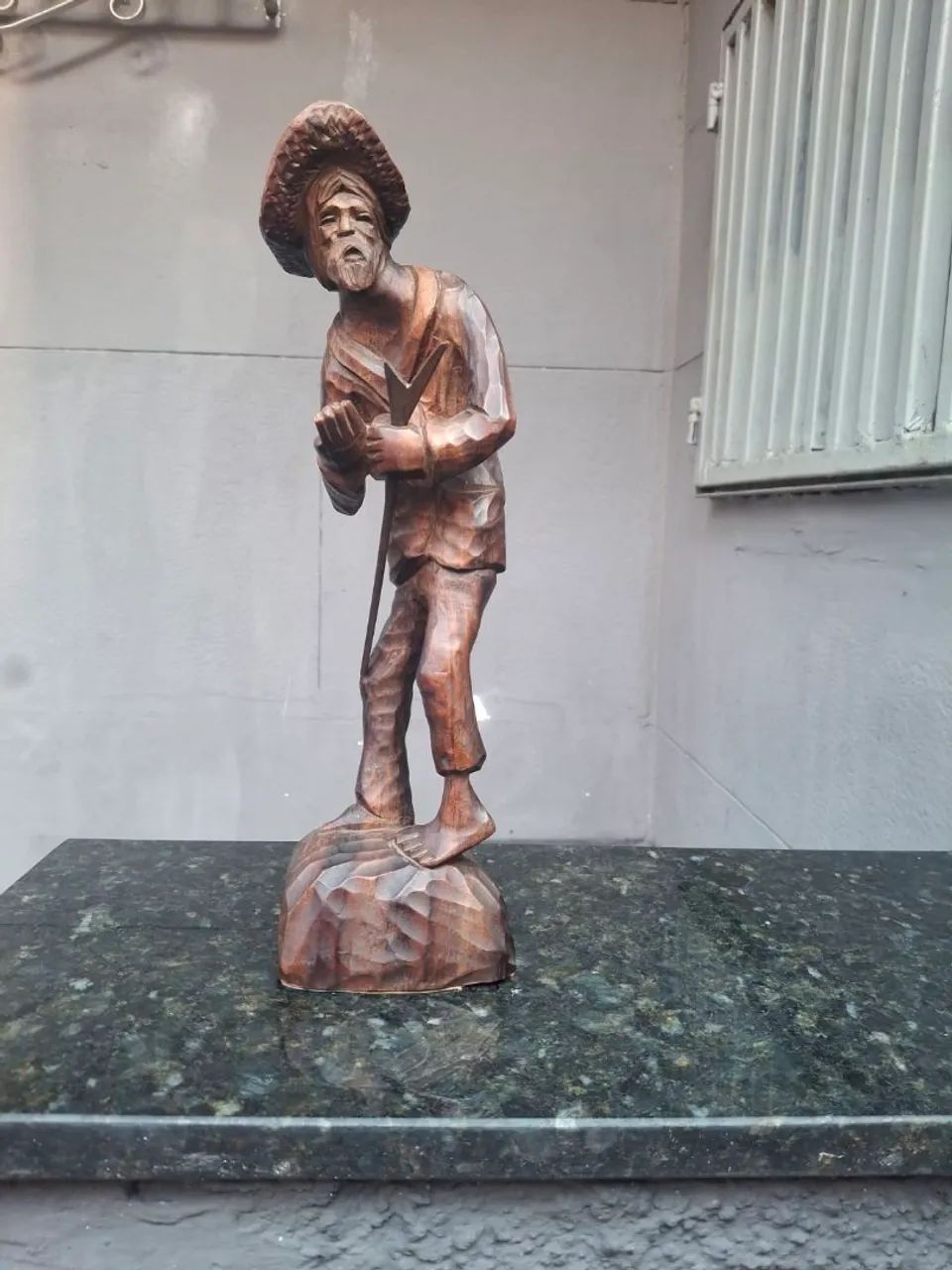 Escultura de madeira em jacarandá da bahia - Foto 3