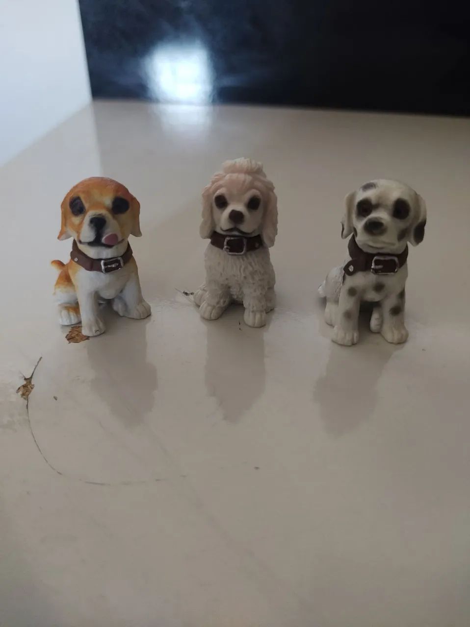 Miniaturas Cães e filhote surpresa DTC colecionáveis