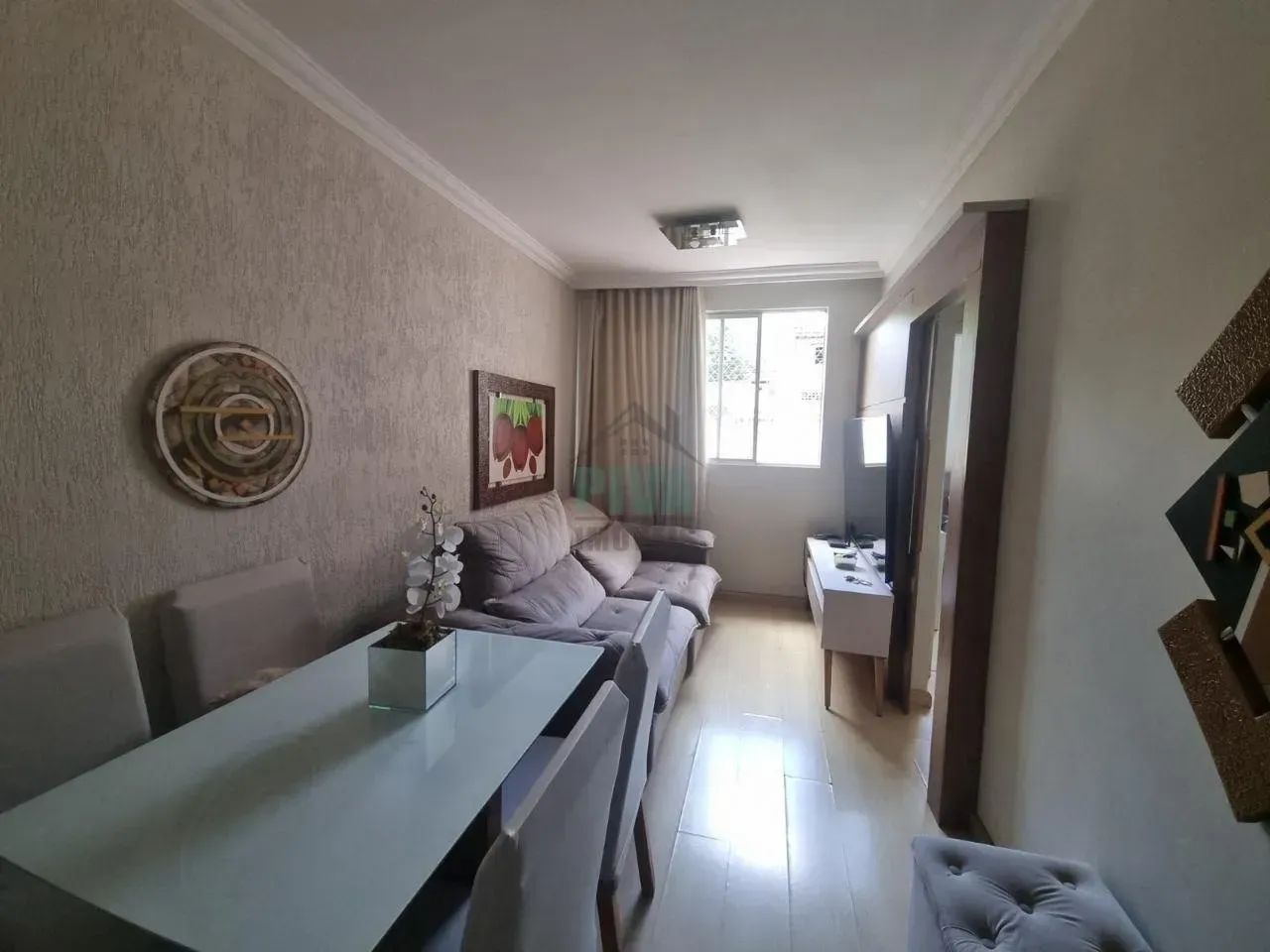 Apartamento Reformado com 2 Quartos Glória
