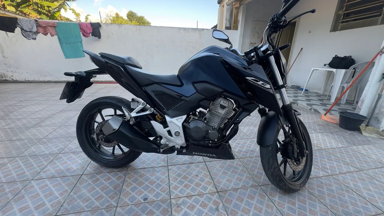 Vendo CB300f 24/25 - Foto 4