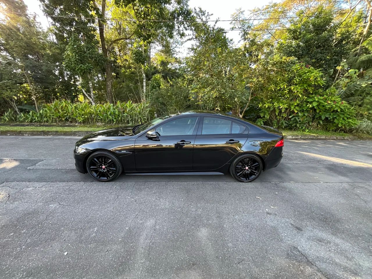 JAGUAR Xe XE 2.0 Turbocharged R-Sport Aut. 2016