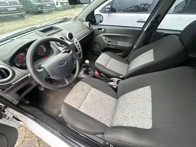 Ford Fiesta 1.6 16V Flex Mec. 5P 2014 - Foto 5