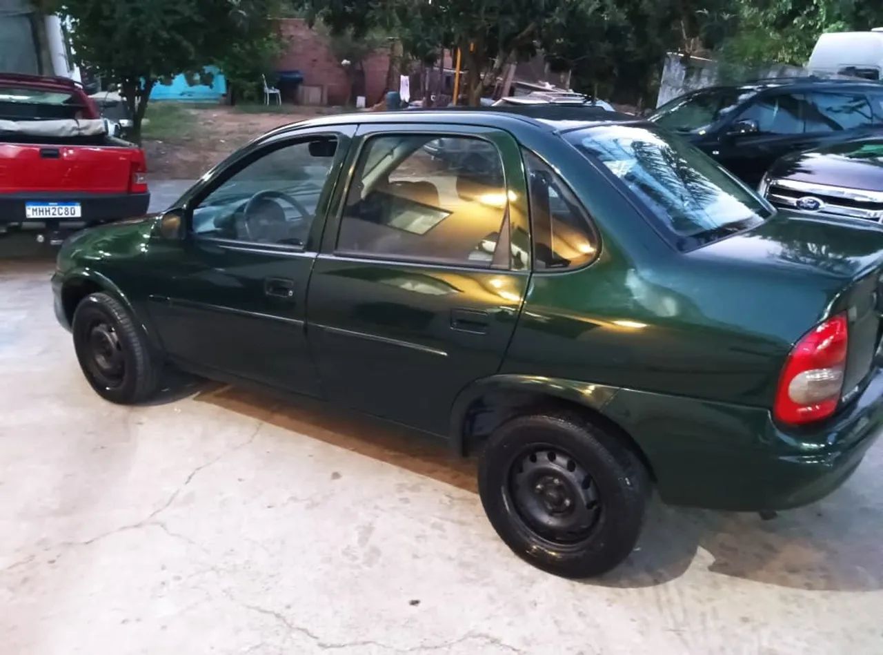 Chevrolet Corsa Corsa Sedan Super Milenium 1.0 MPFI 16V 2002