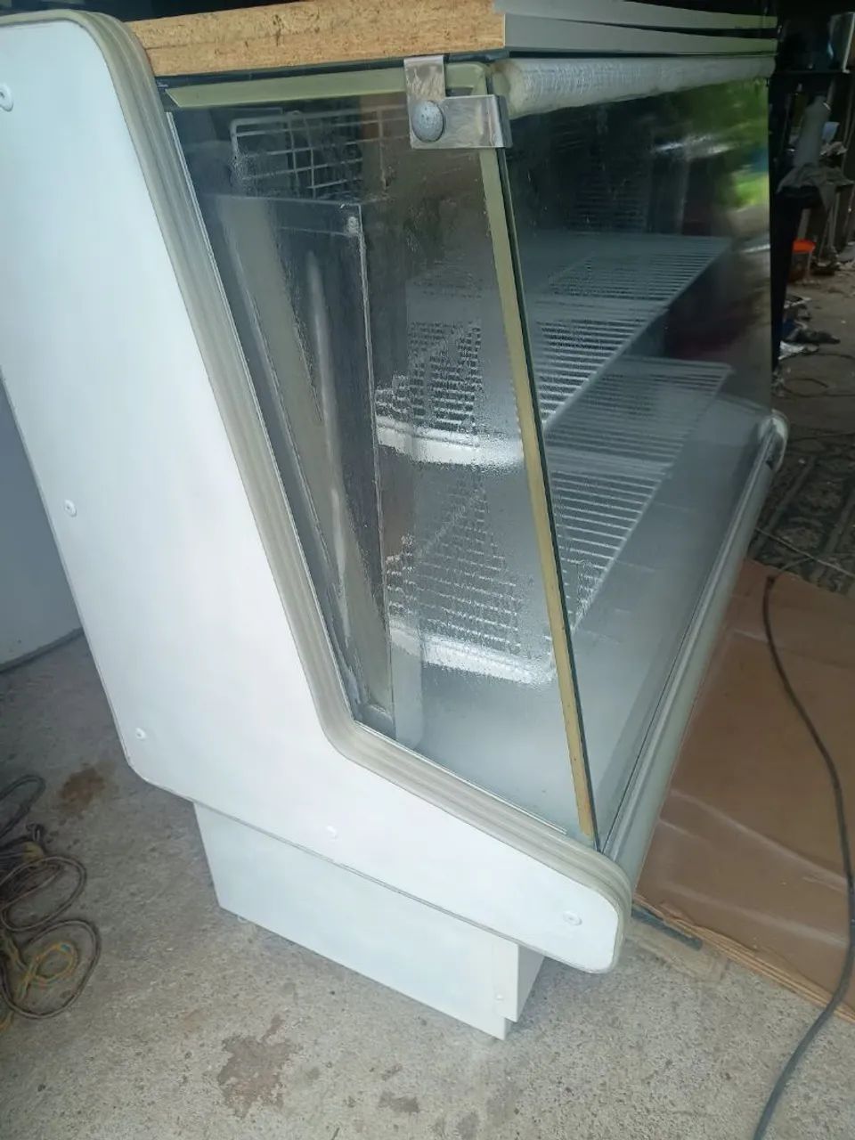 Balcão expositor refrigerado 110v - Gelopar