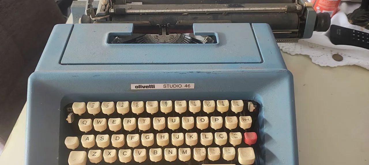 Máquina de datilografia Olivetti, manual - Foto 2