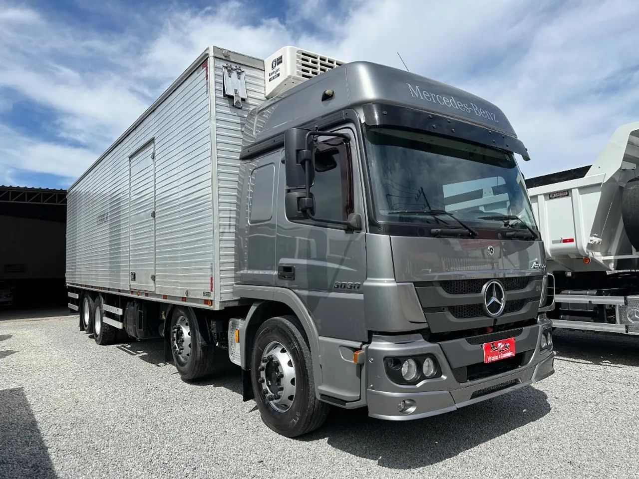 MB Atego 3030 8x2 Apenas 164.000 KM
