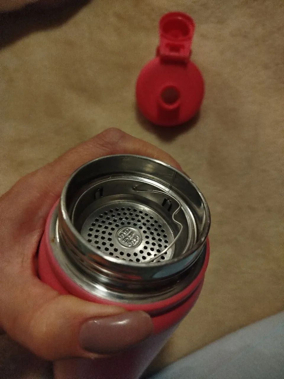 Garrafa de inox térmica rosa  - Foto 5