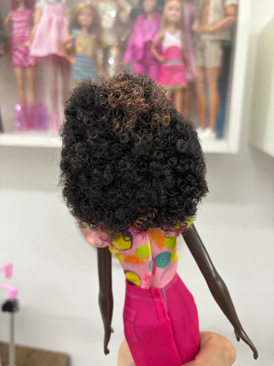 Boneca Barbie negra rara (nova) - Foto 4
