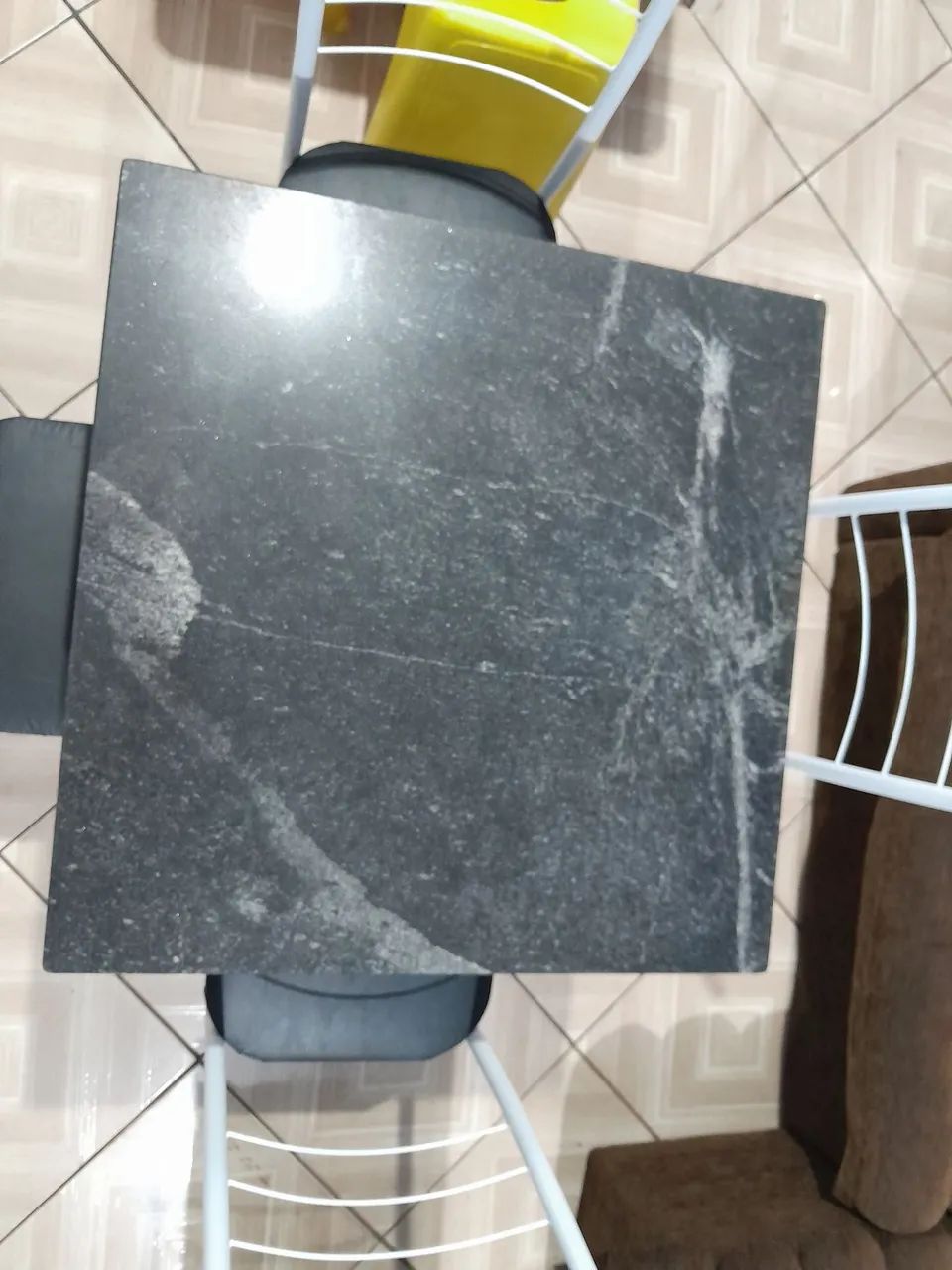 Mesa quadrada pedra granito com 4 cadeiras  - Foto 3