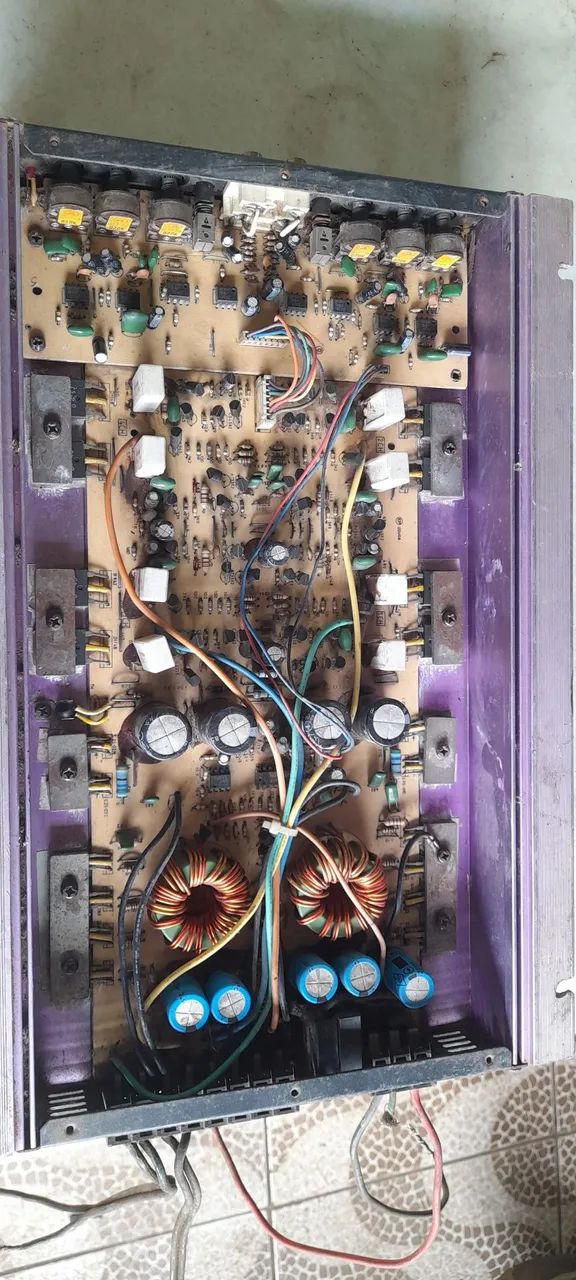 Vendo módulos pirâmide 600 w - Foto 2