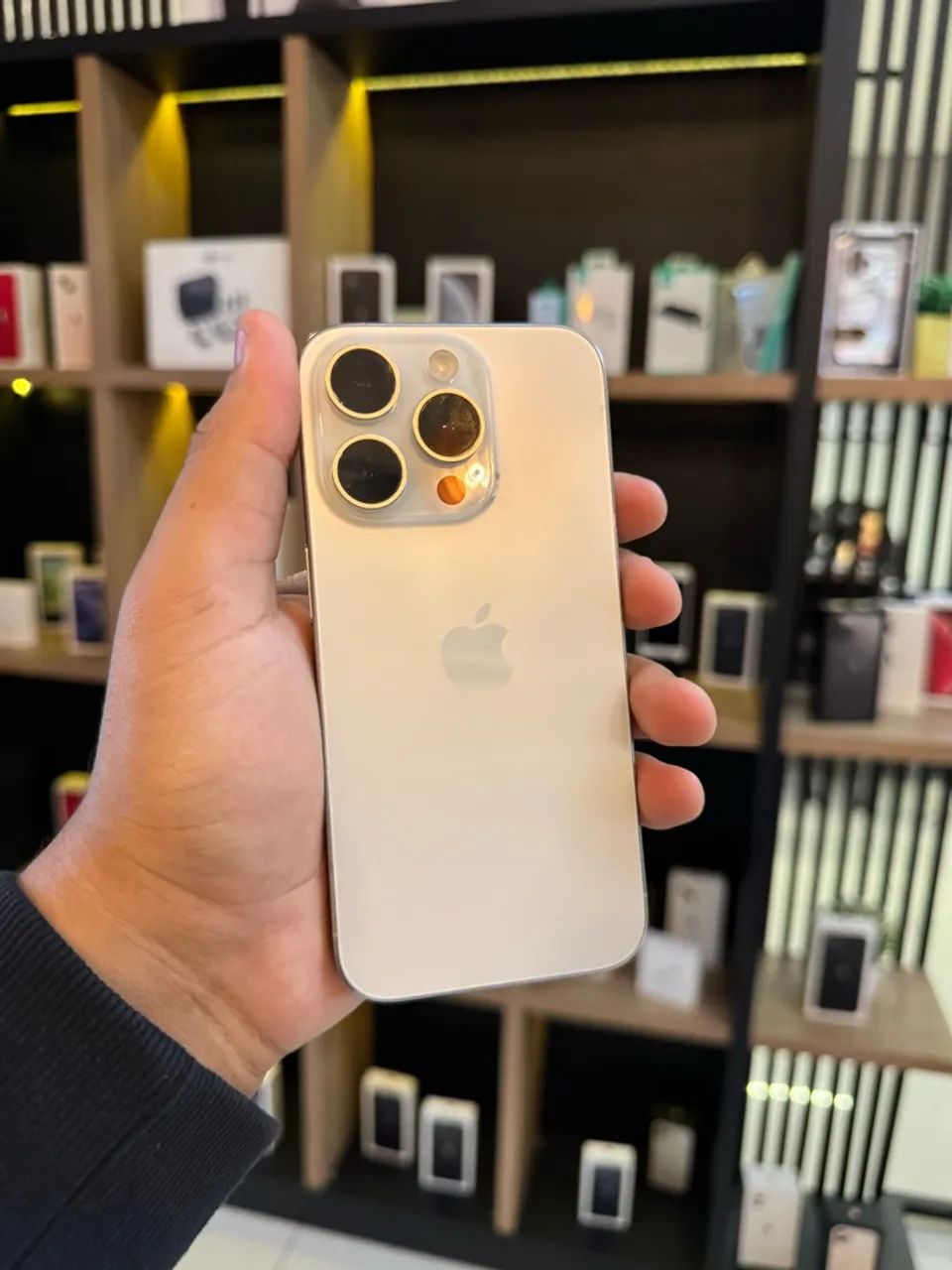 Iphone 15 Pro 256GB Branco - Foto 3