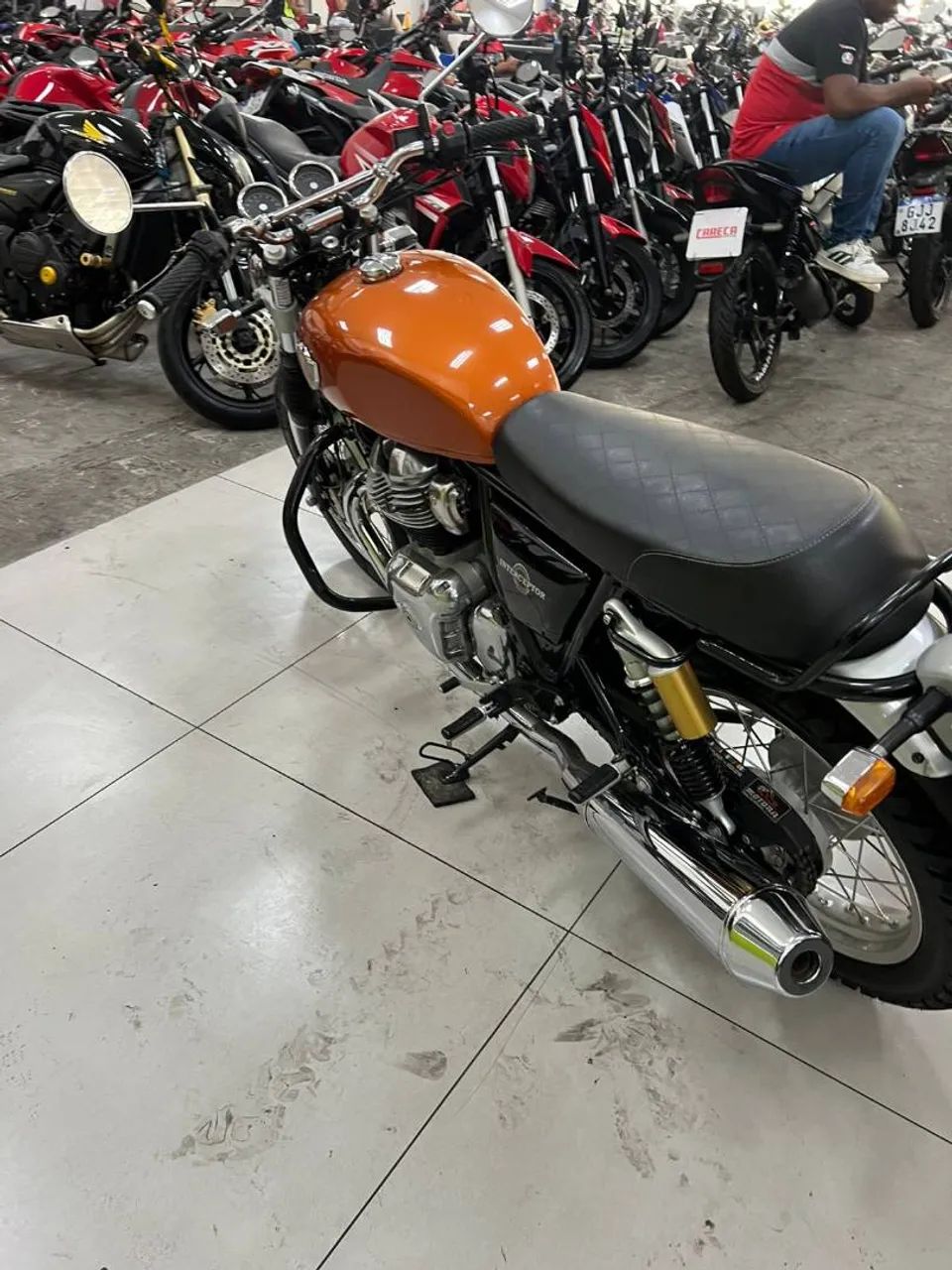 ROYAL ENFIELD INTERCEPTOR - Foto 2