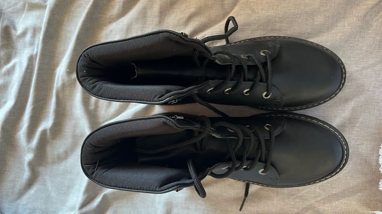 bota de coturno - Foto 2