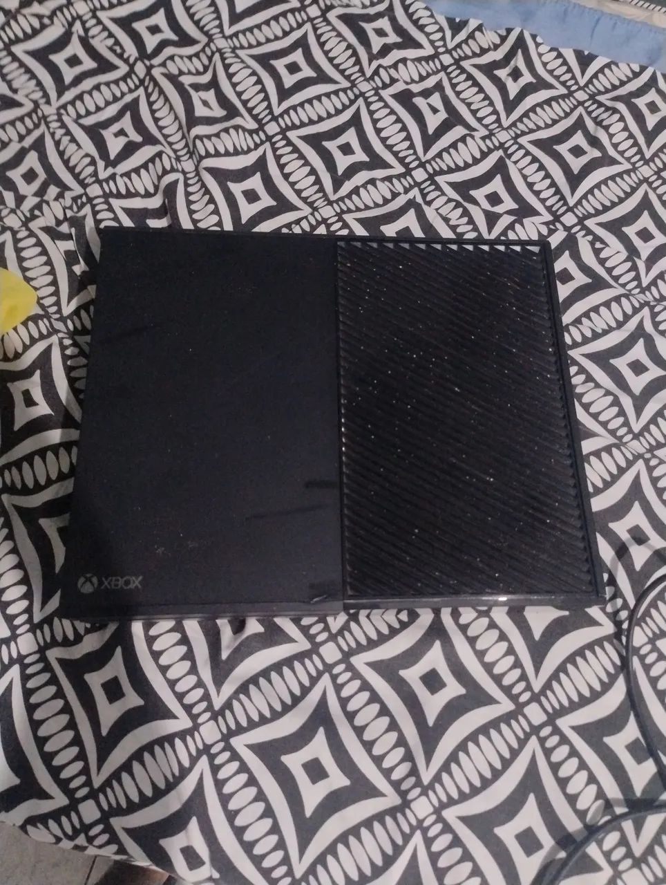 Vendo Xbox one com 3 controles  - Foto 5