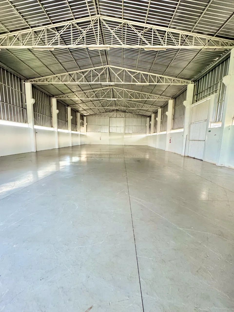 BARRACÃO 593M² - PARQUE EMPRESARIAL JEQUITIBÁ | CONDOMÍNIO FECHADO - Foto 4