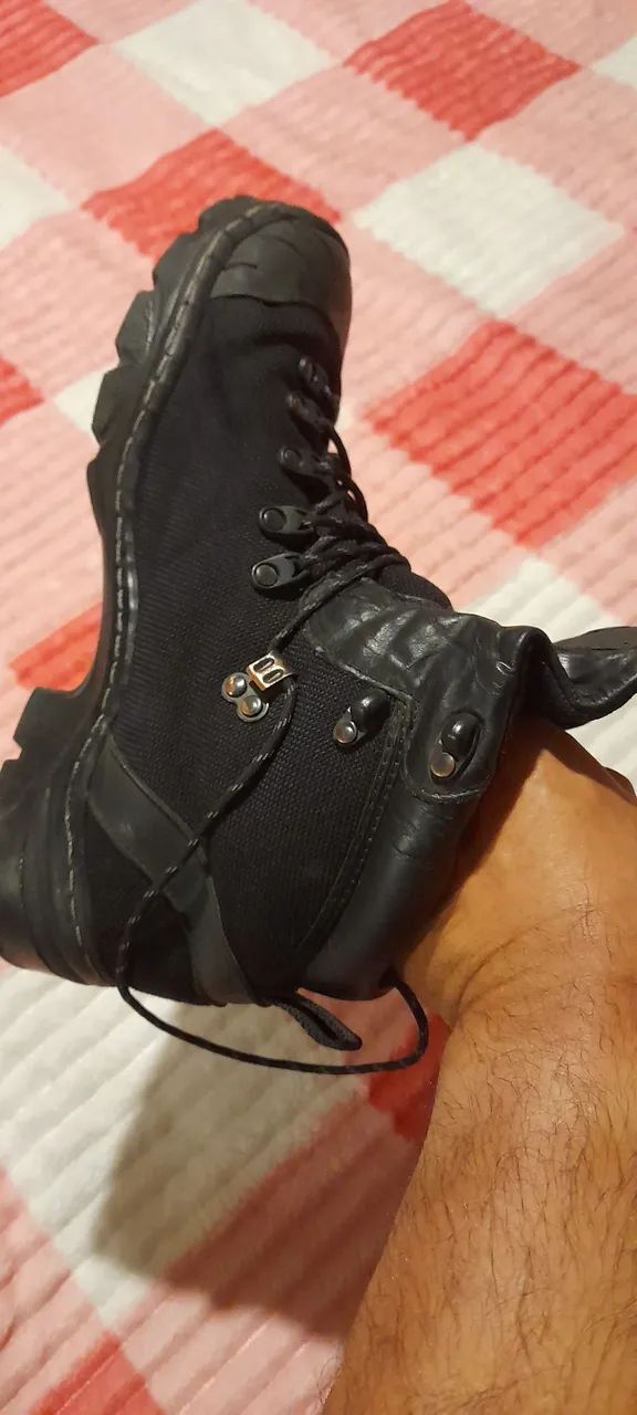 Bota impermeável 42 - Foto 2