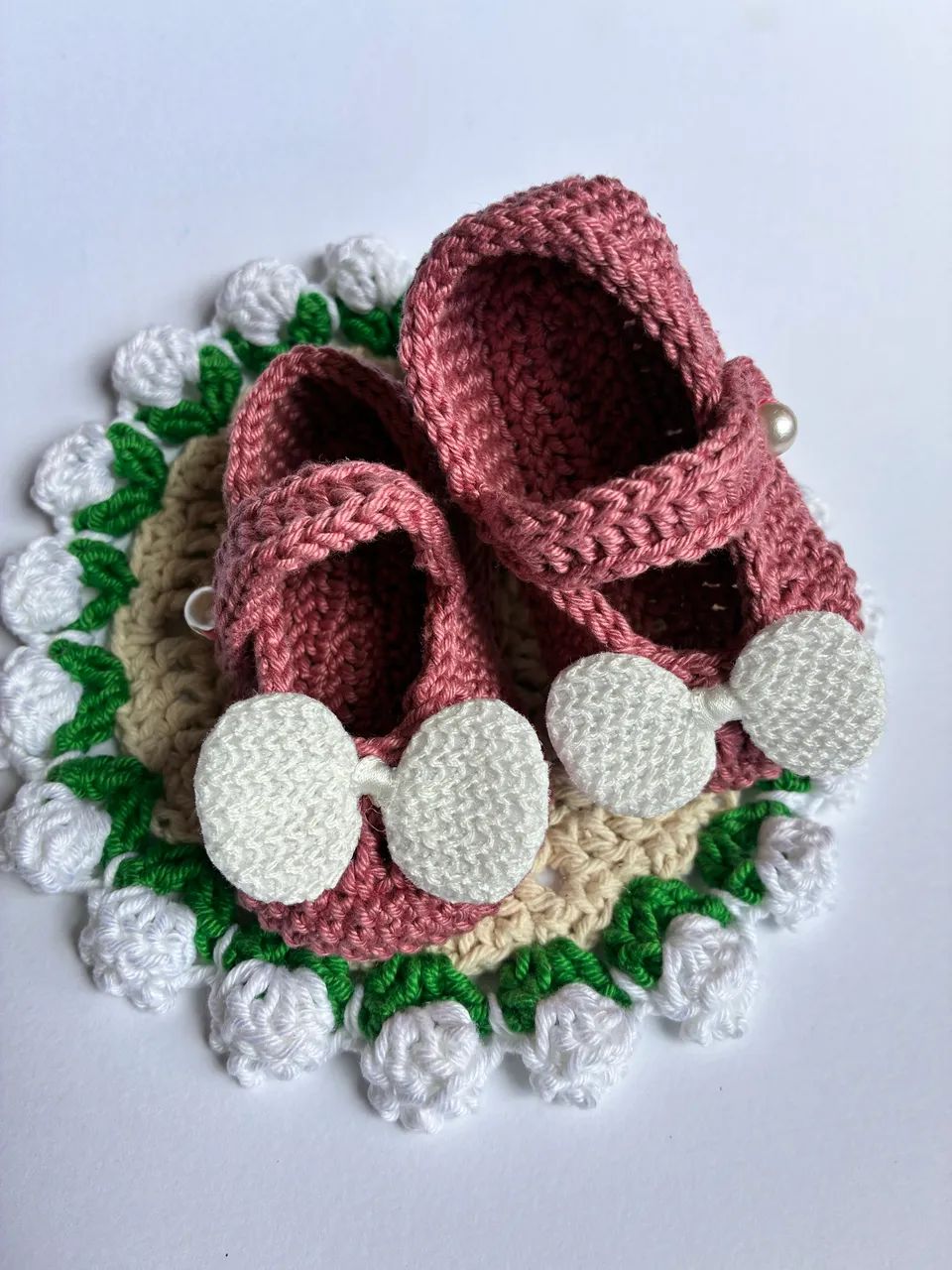 Sapatinho de crochê Rose 