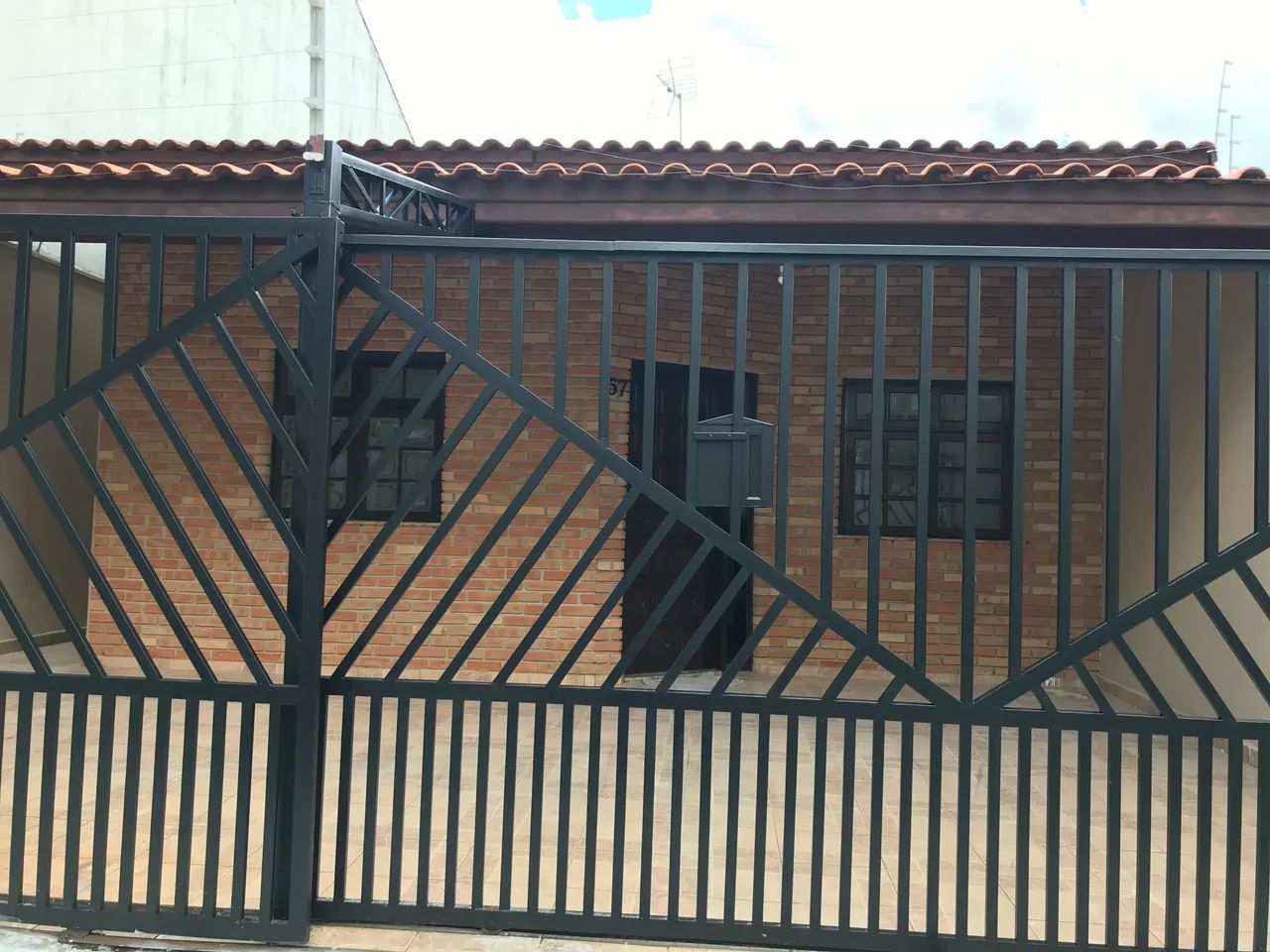 WANEL VILLE lV EXCELENTE CASA E LOCALIZAÇÃO  - Foto 2