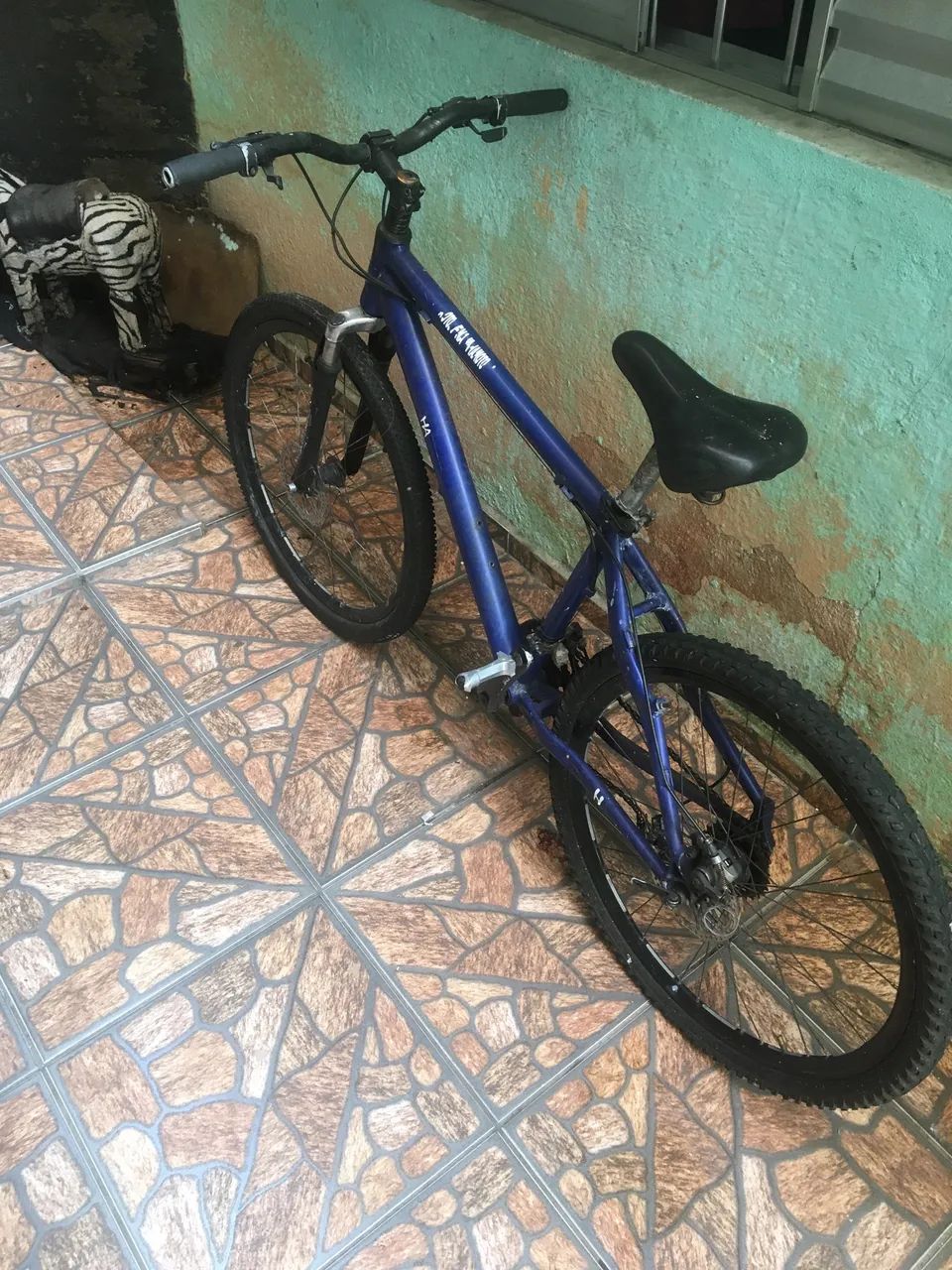 Vende-se bike gts aro 26 muito 2 anos parada - Foto 2