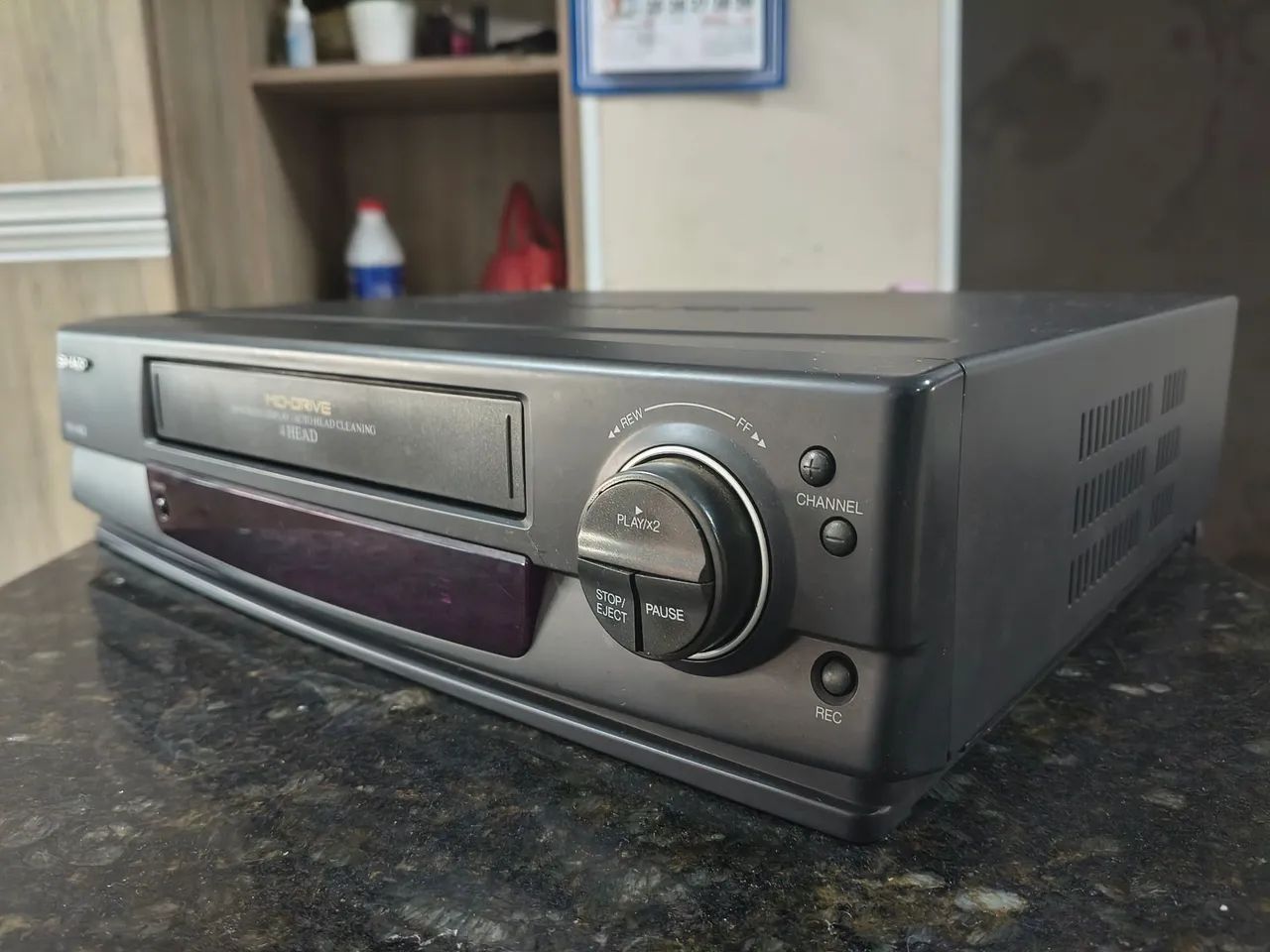 Vídeo cassete Sharp VC1494 - Foto 4