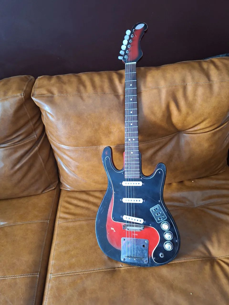 Guitarra Lira Vintage - Captadores sr Vitorio