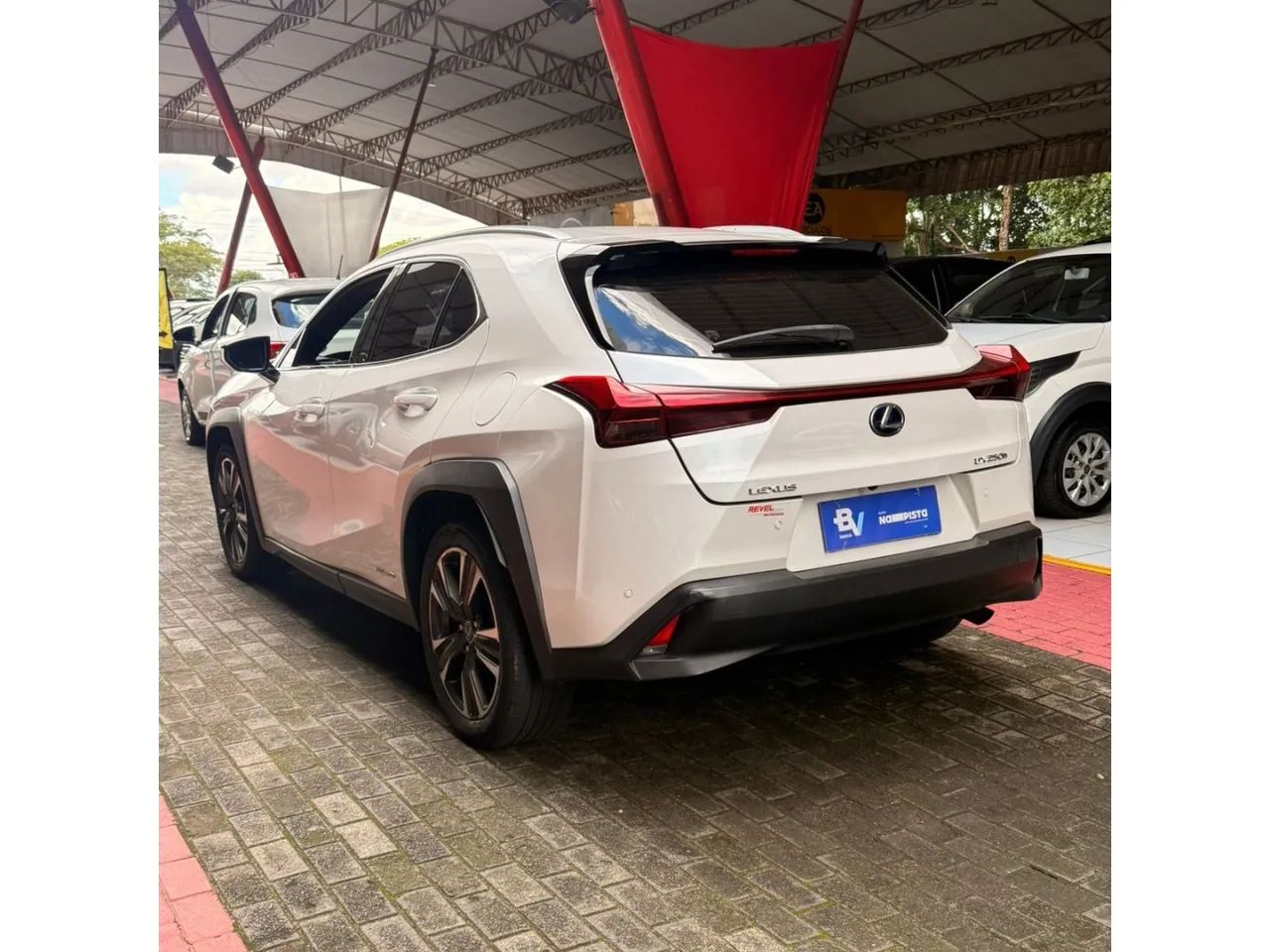 Lexus UX-250h Luxury 2.0 16V Aut.(hybrid), foto 5 de 11