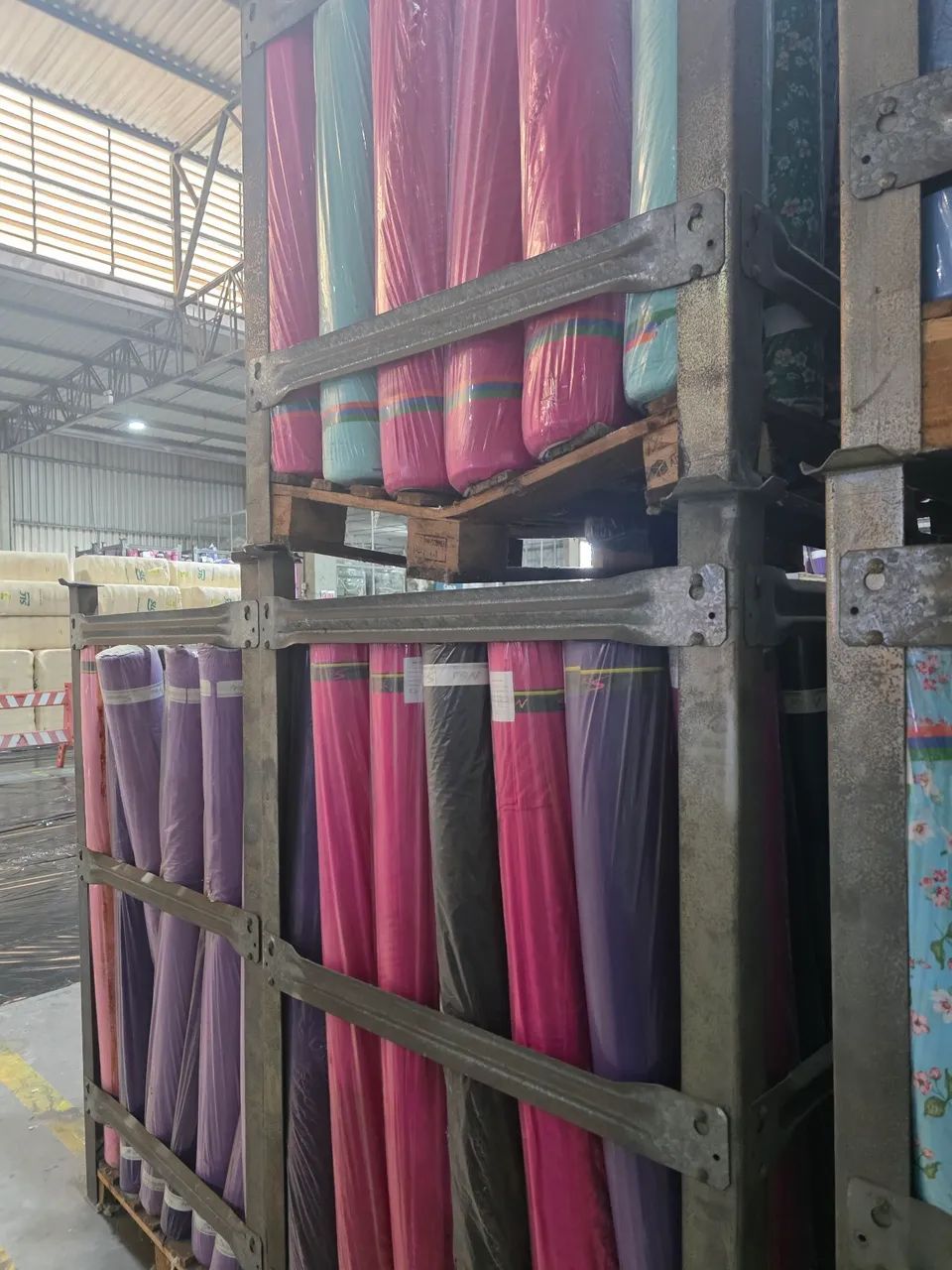 Lote de Tecidos 100 % Viscolinho estampado e lisa - Foto 4