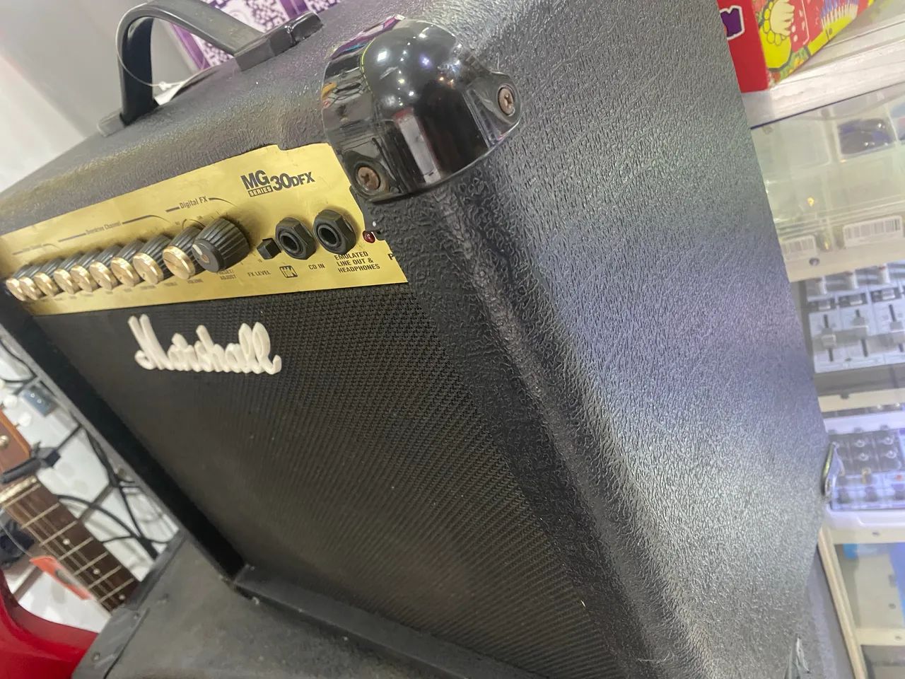 Amplificador Marshall MG 30 DFX - Foto 4