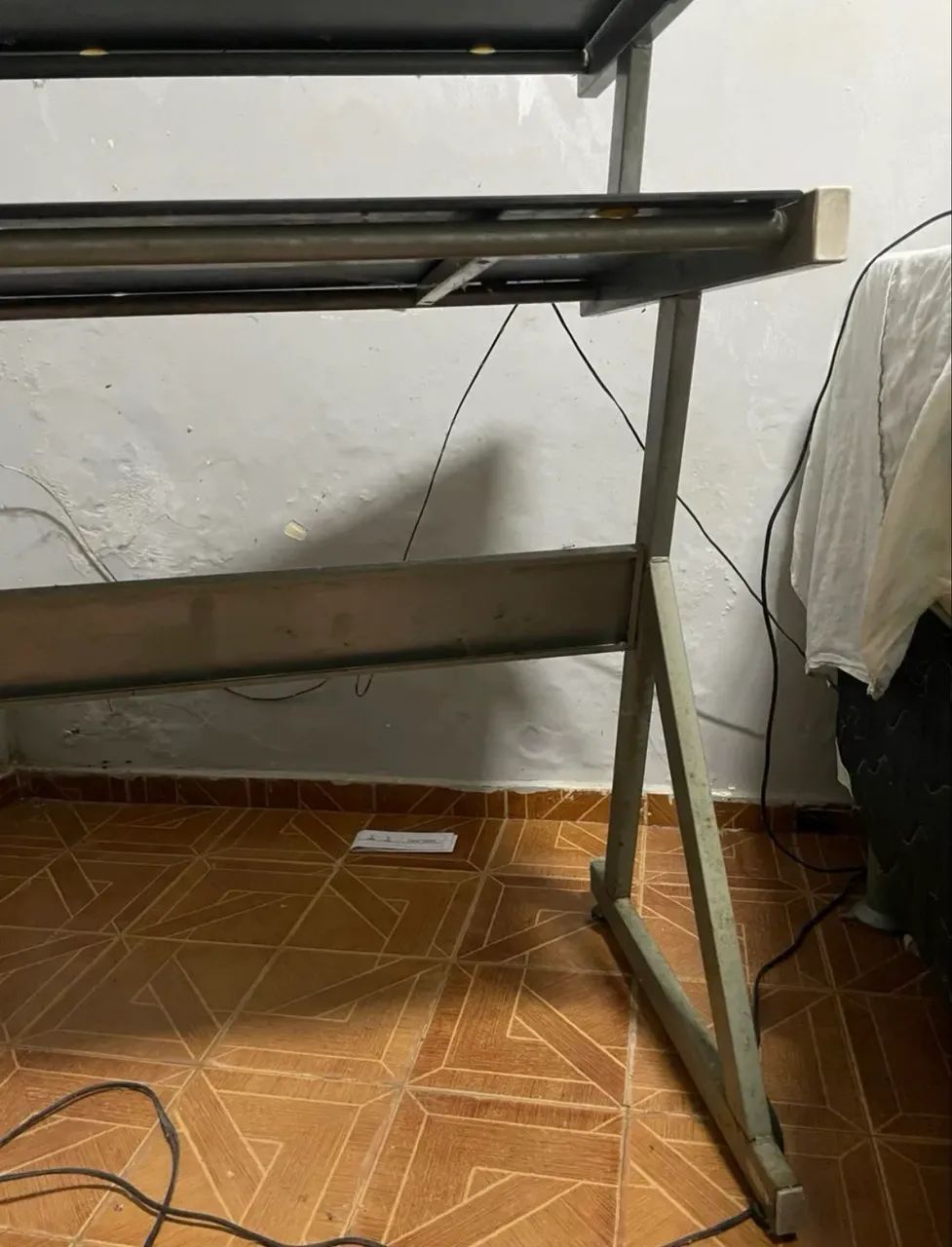 MESA DE ESCRITÓRIO - Foto 4