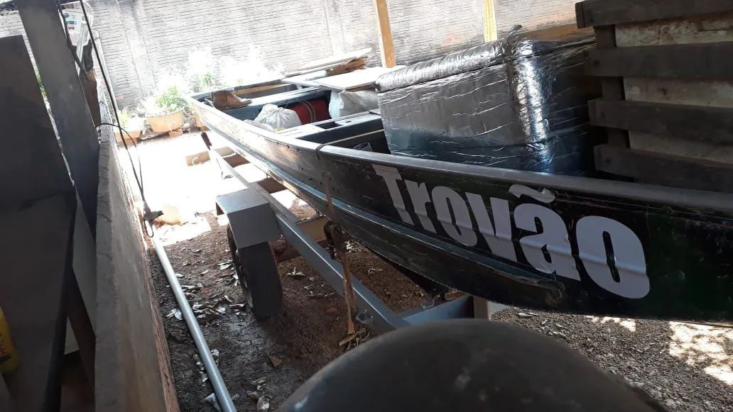 Barco, motor e Carretinha 