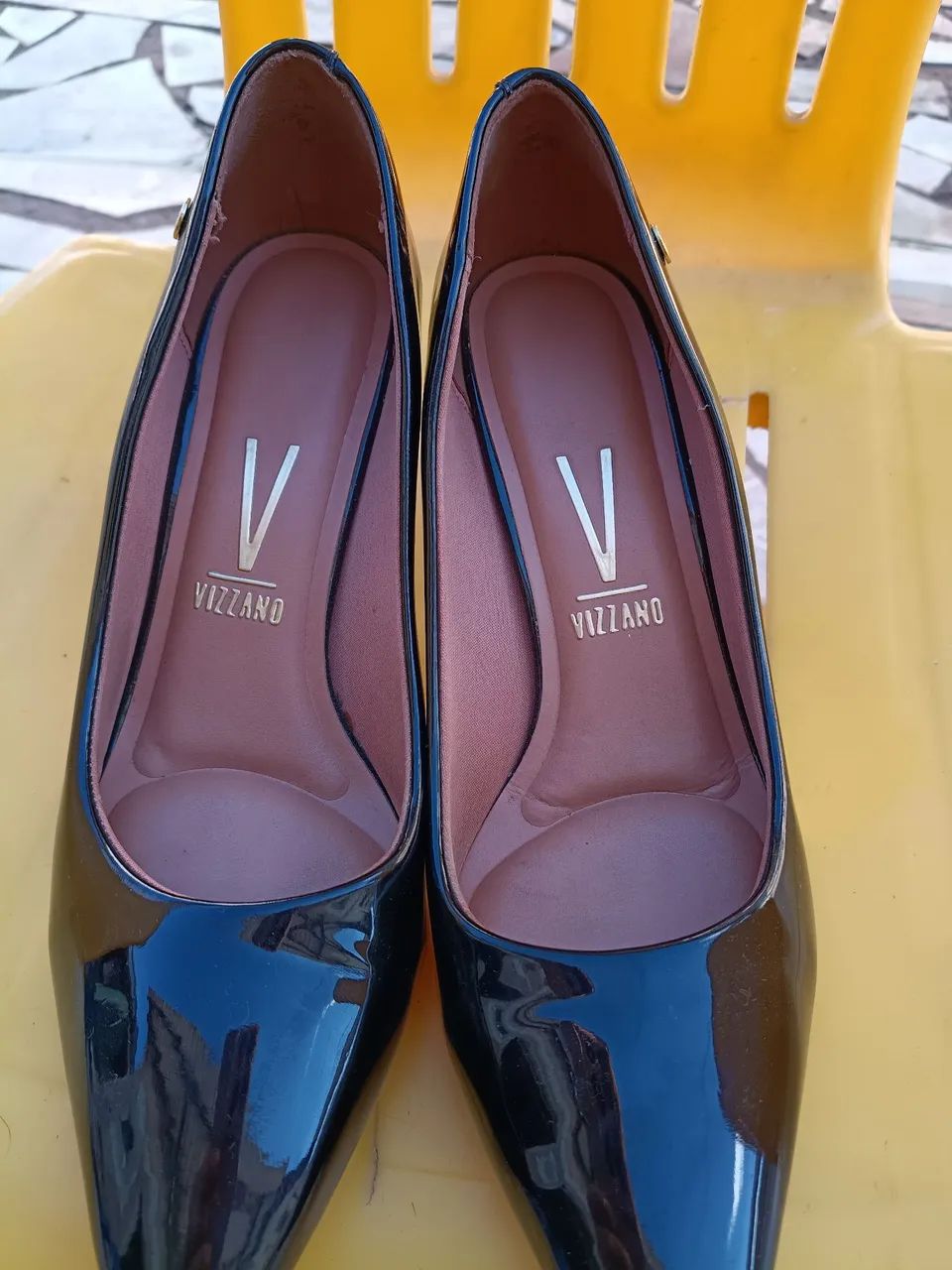 Vendo sapato semi novo 55 scarpan Vizzano  - Foto 2