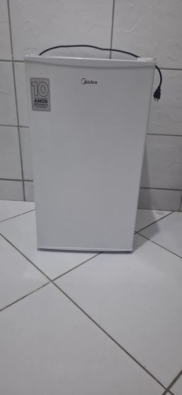 Frigobar 650 reais 