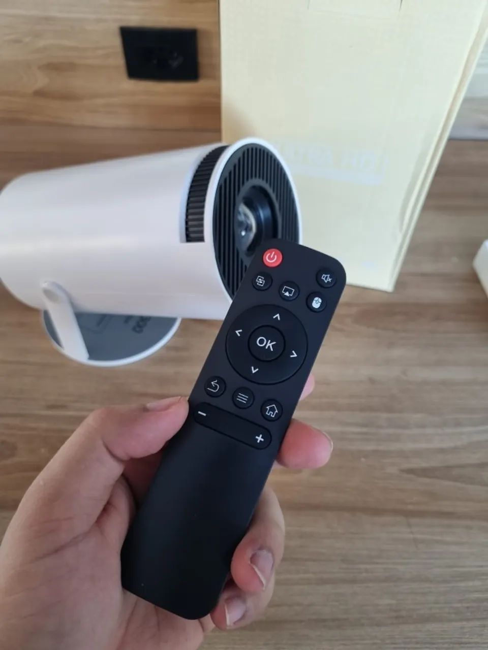 Projetor Novo e Lacrado | Imagem de até 190 Polegadas - Foto 4