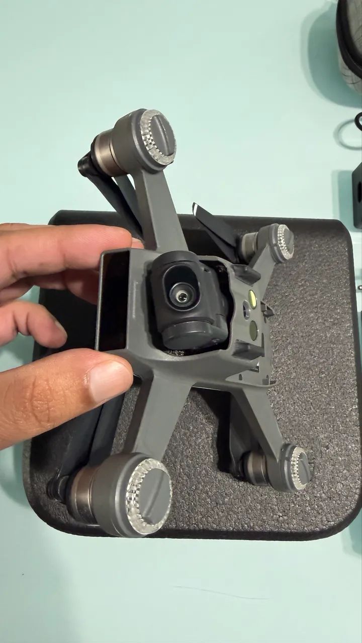 Drone DJI Spark Combo Fly More em estado de novo! - Foto 4
