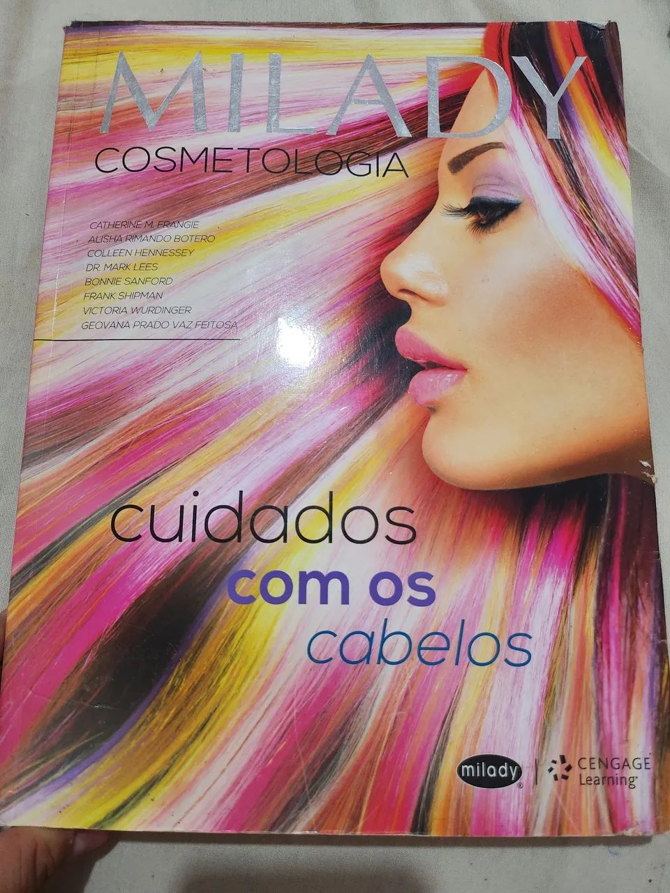 Livros de cabelo/cabeleireiro  - Foto 2