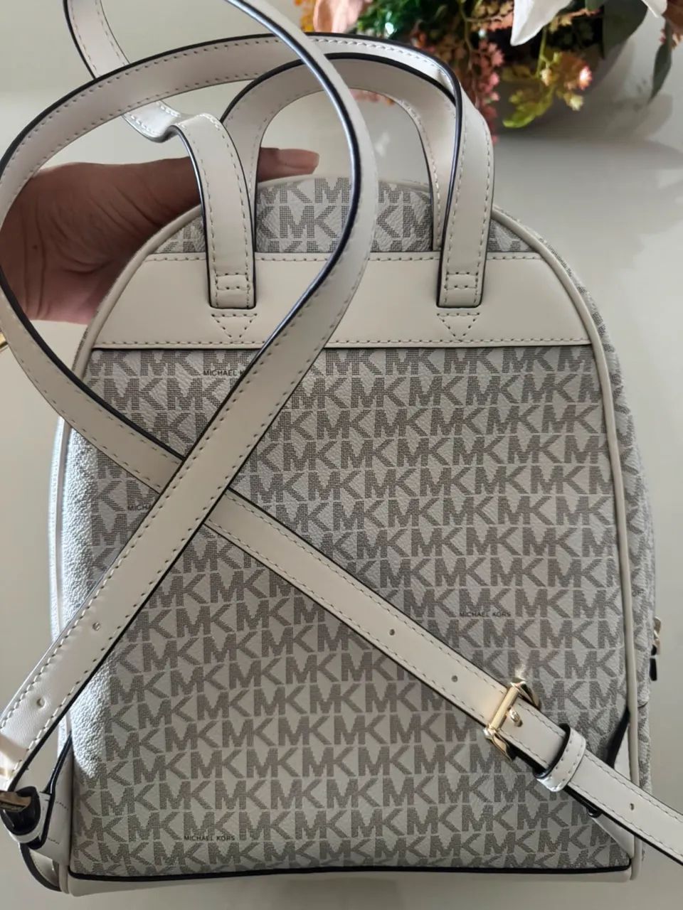 Bolsa MK original nunca usada 