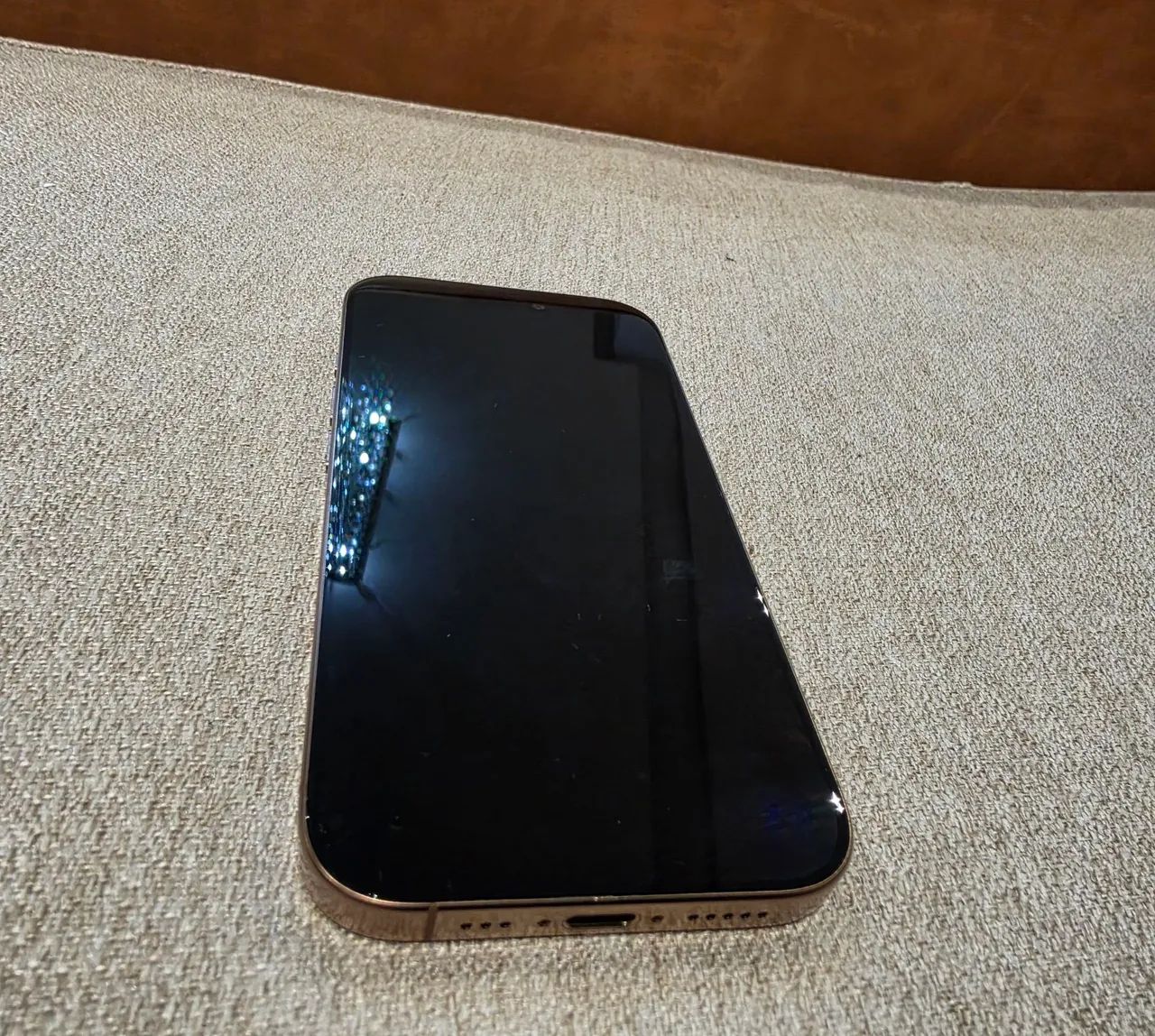 Iphone 16 pro 256 Gb e-sim - Foto 3