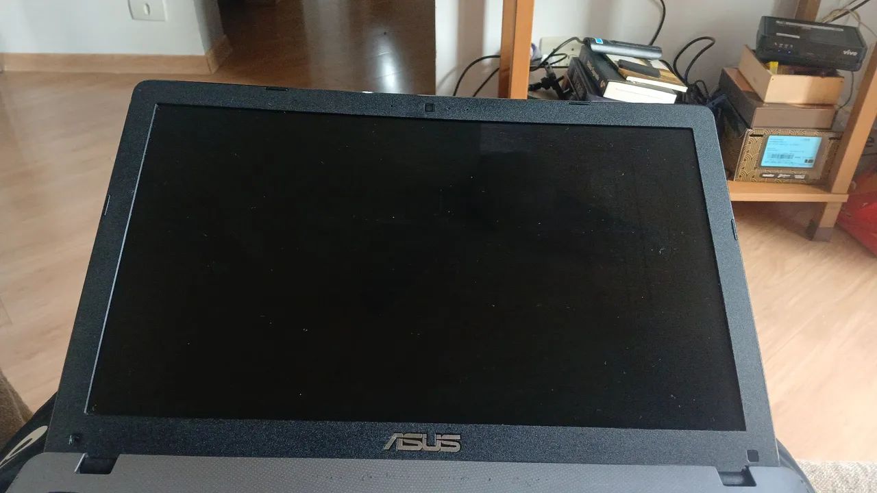Notebook ASUS X550CA - Intel Core i3 - 6 GB RAM - HD 500 GB - Foto 4