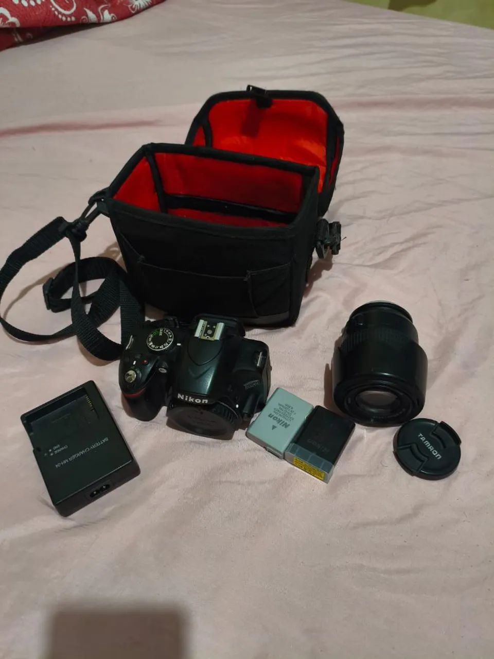D3200 e 55-200 com acessórios - Foto 4