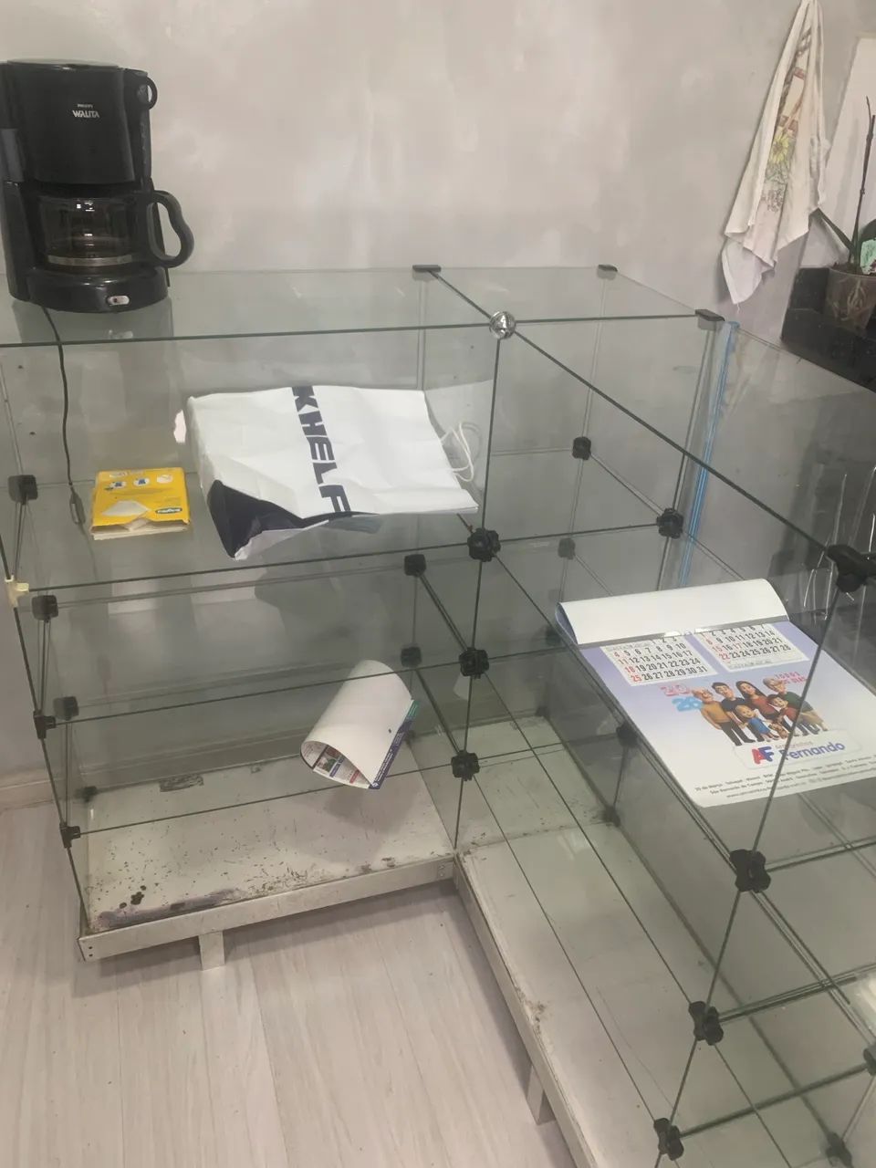 Balcão de vidro em L base de alumínio  - Foto 5