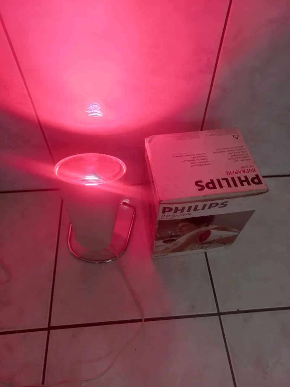 Antiga LÂMPADA INFRAVERMELHO  PHILIPS  FUNCIONANDO - Foto 2