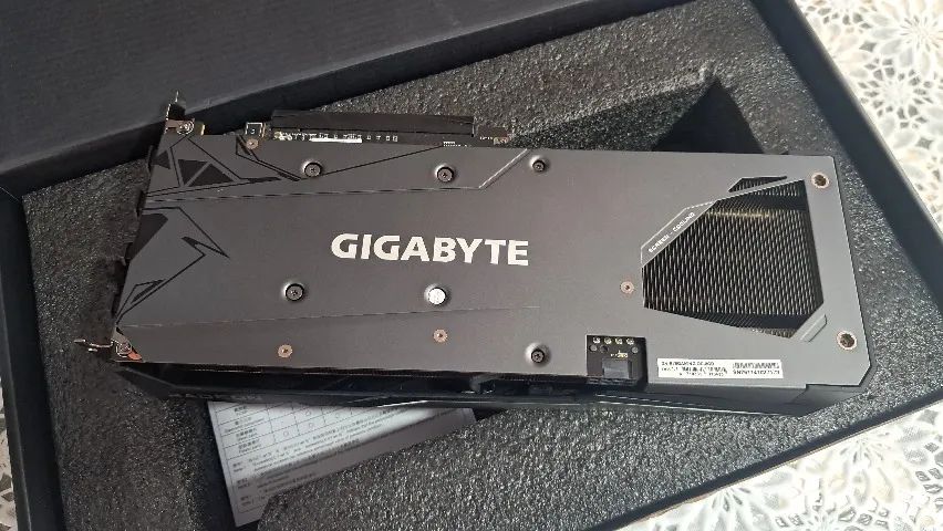 Placa de Vídeo RX 7600 Gigabyte - Foto 5