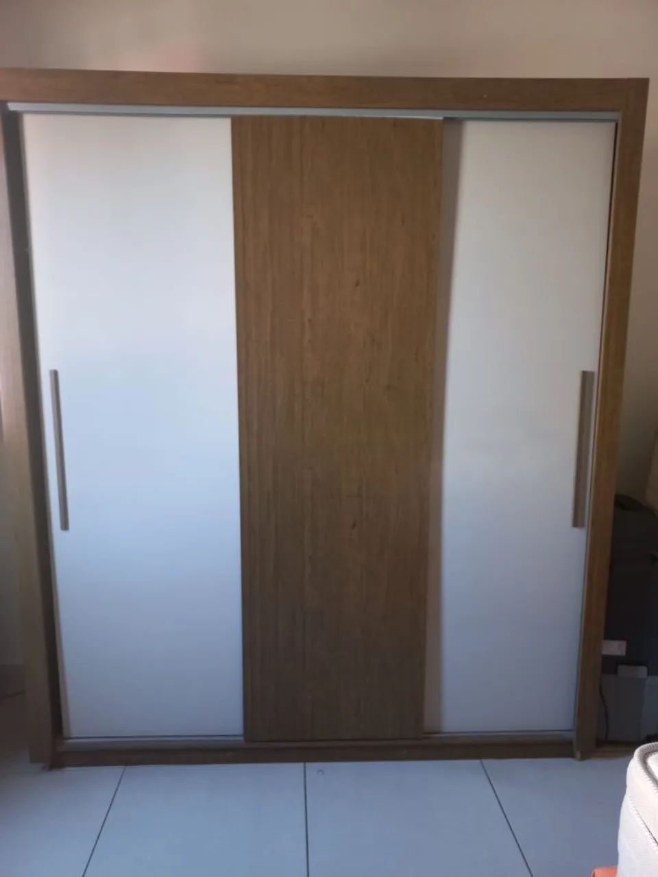 Guarda-roupa 3 portas Usado